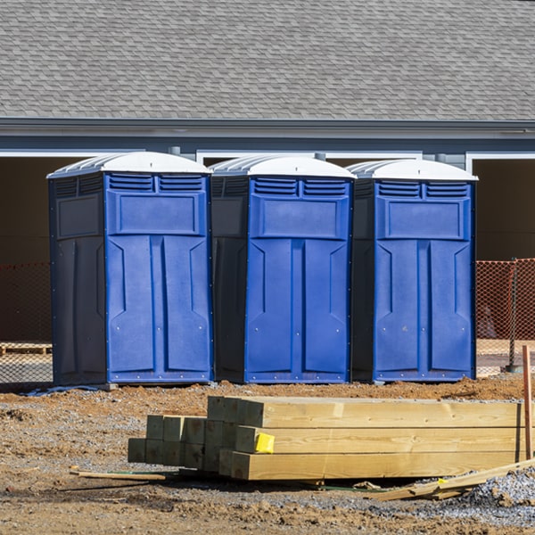 how can i report damages or issues with the porta potties during my rental period in Leawood Missouri